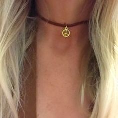 Peace sign choker/Choker/Hippie necklace /Hippie Choker/Peace | Etsy Peace Sign Jewelry, Stacked Beaded Bracelets, 70s Jewelry, Boho Necklaces, Peace Necklace, Peace Sign Necklace, Anklets Boho, Sign Necklace, Hippie Bracelets