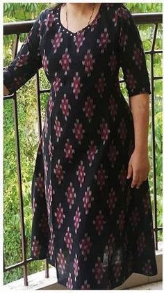 Kurthi Design, Tailoring Ideas, Plain Kurti Designs, Neck Patterns, Kalamkari Dresses, Elegant Wardrobe, Indian Kurti Designs, Kurta Cotton