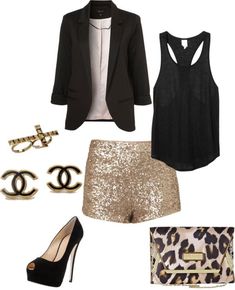 Sequin Shorts Outfit, Look Disco, Glitter Shorts, Party Outfits Night, Outfit Night, Stylish Blazer, Shorts Outfit