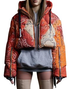 Steet Style, Streetwear Inspiration, 2piece Outfits, Urban Style Outfits, Cropped Puffer Jacket, Puff Jacket, Sportswear Fashion, Altering Clothes, Jacket Outfit