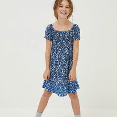 This Super Pretty Dress Is Perfect For Your Little One To Play In. Crafted From 100% Soft And Lightweight Viscose, It Features A Super Comfy Elasticated Neckline And Cuffs, And An All-Over Bird And Floral Print. Style It With Tights And Boots, And Layer With A Chunky Knit On Cooler Days. Soft And Lightweight Viscose Comfortable Fit All-Over Bird And Floral Print Elasticated Cuffs And Neckline Size 5/6y Never Worn With Original Tag Attached. See Pics! Bird Print Dress, School Uniform Shop, Service Women, Tights And Boots, Tile Print, Women Nightwear, Pretty Dress, Fat Face, Bird Print