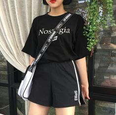 Fashion Idol, Grunge Fashion Soft, Tumblr Outfits, Fashion Days, Korean Fashion Women, Korean Fashion Trends, Asian Outfits, Fashion Korean, Korean Outfits