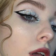 Makeup Inspo For Hoco, Eye Makeup Ideas Aesthetic, Virgo Sun Capricorn Moon, Sun Capricorn, Moon Pisces, Teen Idle, Virgo Sun, Of Monsters And Men