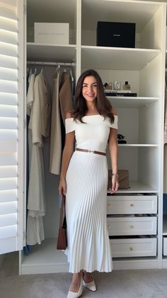 Twyla Pleated Suiting Maxi Skirt - … curated on LTK 2024 Cute Outfits, Summer Conservative Outfits, Winter Feminine Outfits, Sophie Knight, Skirt Outfits Ideas, Old Money Winter, Soft Feminine Outfits, White Outfits For Women, Money Dress