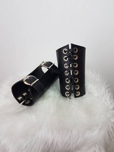 Punk Style Leather Cuff Bracelet, Punk Style Black Wristband For Festivals, Rock Style Black Wristband For Parties, Black Rock Wristband For Party, Black Rock Style Bracelets For Festival, Black Rock Style Wristband For Concerts, Black Rock Wristband For Concerts, Punk Style Bracelets With Wrist Strap For Festival, Rock Style Rivets Wristband For Festivals