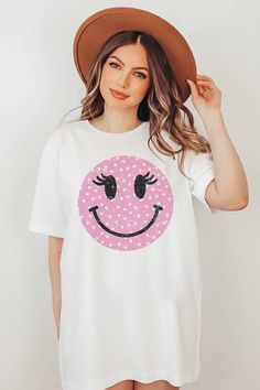 Wink Smiley Face Graphic T-Shirt. Designed for comfort and style. 100% Premium Cotton Unisex Sizing Classic Fit Smiley Face Graphic, Face Graphic, Smiley Face, Smiley, Graphic T Shirt, Graphic Tshirt, Graphic Tees, Coral, T Shirts For Women