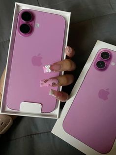 cute iphone 16 and cute nails matchingggggg Icons And Widgets, Apple Ecosystem, Ipad Organizer, Iphone Home Screen, Hijab Cartoon