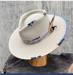 Cowboy Hat Bands Diy Ideas, Rocker Style Men, Custom Cowgirl Hats, Nick Fouquet Hats, Hat Branding, Neon Cowgirl, Decorated Hats, Cowboy Hat Styles, Cowboy Hat Design