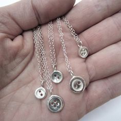 How sweet are these button necklaces! Loooove them. These would make your sewing friend's day!