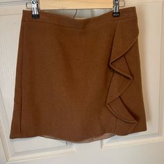 Size 10 Caramel Knee Length Skirt. Zipper. By J. Crew Brown Knee-length Skirt With Pockets, Relaxed Knee-length Khaki Skirt, Brown Knee-length Lined Skirt, Brown Solid Color Knee-length Skirt, Brown Knee-length Skirt With Button Closure, Knee Length Skirt, Size 10, J Crew, Knee Length