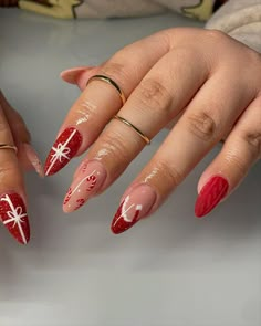 Christmas Present Nails, Red Christmas Nails, Cute Christmas Nails, Christmas Nails Acrylic, Pink Acrylic Nails