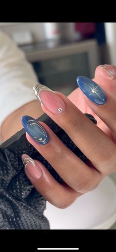 Bold Winter Nails, Navy Blue Pink Nails, Nail Ideas Blue And Silver, Navy Blue Nail Ideas Acrylic, Navy New Years Nails, Dark Baddie Nails, Nail Inspo Short Winter, December Vacation Nails, Winter Navy Nails