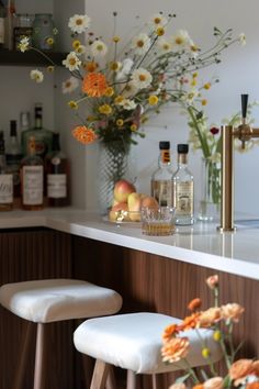 Ideas for creating a stylish and compact basement bar in limited space, featuring cozy decor and functionality. 1 image displaying small basement bar designs.