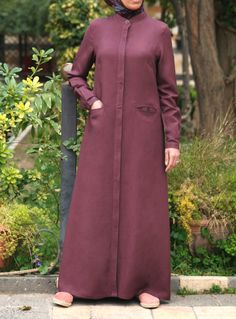 Elegant Button-up Cotton Maxi Dress, Elegant Button-up Maxi Dress With Button Closure, Luxury Button-up Maxi Dress, Modest Long Sleeve Solid Khimar, Modest Solid Color Floor-length Abaya, Habits Musulmans, Muslim Women Clothing