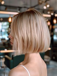 Fashionable Haircuts, Long Haircuts With Bangs, Classic Bob Haircut, Haircuts 2024, Blonde Bob Haircut, Chic Haircut, Classic Bob, Hair Idea, Sleek Bob