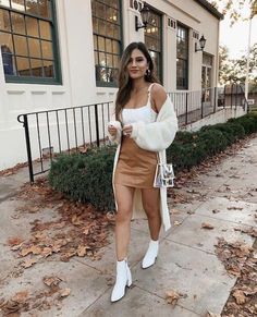 Elevate your fall date night outfits ideas with these 60+ chic and stylish outfit ideas. Whether it's a casual hang-out or a formal affair, we've got you covered! White Boots Outfit Ideas, Cute Outfits With White Boots, White Boot Heels Outfit, Dresses With White Boots, White Short Boots Outfit, Fall Outfits With White Boots, Outfit Ideas With White Boots, Outfit Botines Blancos, White Heel Boots Outfit