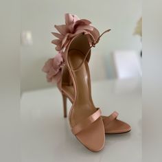 Pumps Feminine Sandals For Summer Events, Feminine Summer Sandals For Events, Feminine Sandals For Party In Spring, Feminine Party Sandals For Spring, Feminine Spring Party Sandals, Feminine High Heel Sandals For Events, Open Toe Heels For Spring Events, Chic Blush Sandals For Evening, Chic Blush Evening Sandals