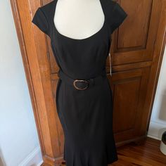 This Sexy, Sophisticated Dress Will Hug Your Curves In All The Right Spots! This Could Be Worn To A Work Meeting To Feel Like A Boss, Or It Could Be Worn To A Wedding. Very Versatile. Elegant Scoop Neck Evening Dresses, Elegant Scoop Neck Midi Dress For Night Out, Chic Black Scoop Neck Dress, Black Fitted Scoop Neck Midi Dress, Black Fitted Midi Dress With Scoop Neck, Elegant Scoop Neck Midi Dress For Party, Black Scoop Neck Midi Dress For Night Out, Elegant Fitted Dress With Scoop Neck, Elegant Black Midi Dress With Scoop Neck