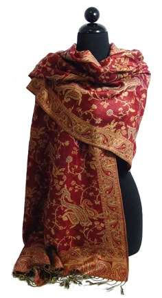 Abaya Closet, Dupatta On Head, Wedding Pashmina, Pashmina Silk, Jar Tea, Woolen Dresses, Kashmiri Shawls, Pashmina Wrap