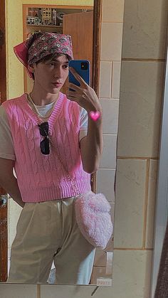 Sanrio Male Outfits, Strawberry Outfit Men, Twink Fashion Aesthetic Outfits, Girly Boy Aesthetic, Pink Male Aesthetic, Girly Boy Outfits, Pretty Boy Aesthetic Outfit, Pink Boy Outfit, Coquette Boy Outfit