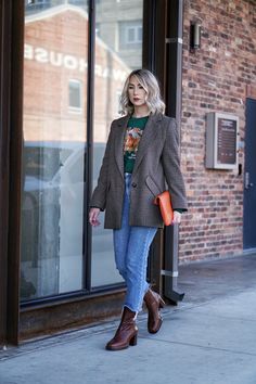 Check Blazer Outfit, Oversize Blazer Outfit, Blazer Styling, Plaid Blazer Outfit, Oversized Blazer Outfit, Blazer And Jeans, Blazer Outfits Casual, Blazer Outfits For Women, Chic Blazer