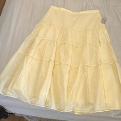 Petite. Talbots Size 4. Cotton. Tiered Skirt. Yellow. Flowy. Yellow Tiered Skirt, Light Yellow Skirt, Yellow Mini Skirt, Costume Inspo, Tiered Skirts, Style Box, Yellow Skirt, Butter Yellow, Pastel Yellow