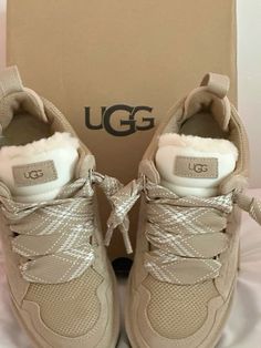 New Ugg Shoes, Ugg Sneakers Outfit Ideas, Ugg Sneakers Outfit, Winter Shoes 2024, Winter Shoes Aesthetic, Ugg Trainers, Ugg Sneaker