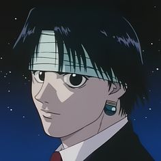 an anime character with black hair and blue eyes