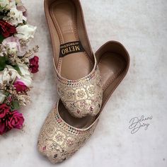 A sprinkle of gold, a touch of allure--your feet deserve nothing less. These Khussas feature exquisite resham work, providing both comfort and a remarkably soft non-slip sole. These shoes are ideal for weddings, bridal showers, birthdays, family gatherings, or any memorable occasion. Our shoes are available in US sizes and are true to size. Nevertheless, we understand that each customer may have unique foot characteristics. Don't hesitate to reach out to us if you have any inquiries or concerns. To explore additional styles, kindly visit our website at dulhansdiary.etsy.com. . . . . . FREE SHIPPING WITHIN USA . . . .  #tradionalshoes #handmadeshoes #wedding #desiwedding #partywear #simplekhussa #pakistanifashion #punjabifashion #ladies #shoes  #pakistanishoes  #bangladeshibride #luxeryshoe Gold Slip-on Heels For Wedding, Gold Embellished Closed Toe Sandals, Gold Flat Sandals For Wedding, Gold Flat Heel Wedding Shoes, Gold Almond Toe Flats For Party, Gold Almond Toe Party Flats, Gold Open Toe Sandals For Reception, Festive Gold Closed Toe Sandals, Elegant Gold Sandals For Festive Occasions