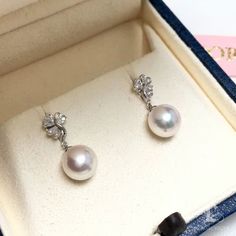 Highline: Famous Style Product Information Origin Japan MaterialAkoya Pearl, 18k White Gold, Natural Diamond DimensionsEarring Length Approx. 1.9 cm Pearl Shaped: Round Size: 8-8.5 mm Quality: AAA Nacre: Very Thick Color: White Luster: Very High Accessories Metal: 18k White Gold Other: 0.05ct of SI Quality Natural Diamonds Luxury Platinum Pearl Earrings For Formal Occasions, Classic White Gold Pearl Earrings, Luxury White Gold Sterling Silver Bridal Earrings, Classic Platinum Pearl Earrings For Formal Occasions, Classic Silver Platinum Pearl Earrings, Luxury White Gold Earrings For Formal Occasions, Luxury White Gold Formal Earrings, Luxury Platinum Pearl Earrings, Luxury Platinum Pearl Earrings For Wedding