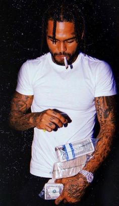 Dave East Wallpaper, Dave East Aesthetic, David East, Dave East, Avatar Zuko, Dark Skin Men, Rap Artists, Cute Celebrity Guys, Black Boys