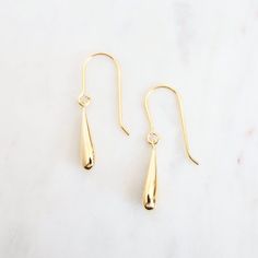 EAR-VRM Solid Long Droplet Earring in Gold Vermeil Elegant 14k Yellow Gold Filled Teardrop Earrings, Gold Hypoallergenic Linear Earrings For Anniversary, 14k Gold Long Drop Linear Earrings For Anniversary, Classic 14k Gold Filled Drop Earrings, 14k Gold Long Drop Earrings For Everyday, Classic 14k Gold Linear Earrings For Gift, Classic 14k Gold Linear Earrings As Gift, Everyday 14k Gold Long Drop Earrings, Gold Teardrop Long Drop Earrings For Anniversary