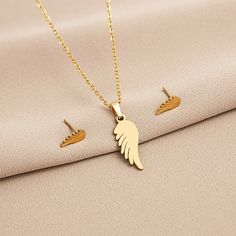 Material: Stainless Steel Style: Exaggeration Initial Jewelry Necklace, Cross Necklaces, Piercing Ring, Initial Jewelry, Gold Plated Bracelets, Watch Necklace, Gold Fashion, Gold Plated Silver, Gold Plated Jewelry