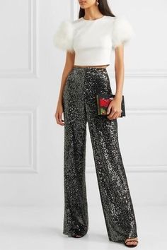 Luxury Outfit Ideas, Sequins Pants Outfit, Outfit For Dinner, Look 2023, Black Sequin Pants, Luxury Outfit, December Outfits, Top Net, Look Formal