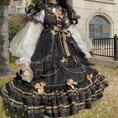 Ouji Fashion Girl, Old Fashion Dresses, Kawaii Fashion Outfits, Fairytale Dress, Fantasy Dress, Really Cute Outfits, Fancy Outfits, Kawaii Clothes, Cosplay Outfits