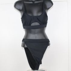 Nwt Ladies Black South Beach 2pc Bikini Size 6 In Great Condition. C Black Swimwear For Beach Party Vacation, Black Swimwear For Poolside Vacation, Black Tankini For Beach Party, Black Tankini For Vacation, Black Tankini For Beach Season Vacation, Black Cutout Swimwear For Summer, Beachwear Cutout Tankini, Black Cutout Swimwear For Poolside, Black Vacation Tankini