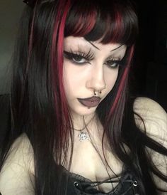 Gothic Dyed Hair, Corporate Goth Hair, Goth Dyed Hair, Goth College Outfit, Red Goth Hair, Goth Hair Dye Ideas, Mall Goth Hairstyles, Gothic Red Hair, Goth Hair Ideas