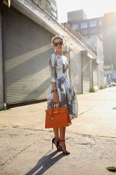 #Modest doesn't mean frumpy! #style #fashion www.ColleenHammond.com Zuhair Murad, Work Wardrobe, Hermes Birkin, Look Chic, Modest Outfits, Primavera Estate, A Dress, Look Fashion