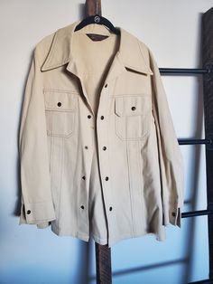 Sears Outerwear vintage 70s light jacket, western style, beige. Classic Long Sleeve Outerwear For Rodeo, Western Style Long Sleeve Workwear Outerwear, Western Style Workwear Outerwear, Western Style Long Sleeve Outerwear For Work, Western Style Long Sleeve Outerwear With Pockets, Western Long Sleeve Outerwear With Pockets, Vintage Beige Cotton Outerwear, Western Style Single Breasted Long Sleeve Outerwear, Western Style Long Sleeve Cotton Outerwear