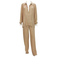 New Gucci Fully Embellished Evening Pant Suit Italian size 40 (Due to relaxed style will fit bigger size). Color - Tan Fully Embellished with Rhinestone Made in Italy New with tags. Evening Pant Suits, Salmon Pants, Lounge Suit, Gucci Runway, Gucci Suit, Gucci Pants, Gucci Brand, Gold Jacket, Pant Suits