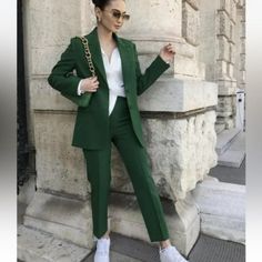 Fitted Blazer With Lapel Collar And Long Sleeves. Flap Pockets At Front And Welt Pocket At Chest. Back Vent At Hem. Contrasting Front Button Closure. Elegant Green Blazer For Business Casual, Chic Green Formal Suit, Chic Green Blazer For Work, Fitted Zara Green Blazer, Fitted Green Zara Blazer, Elegant Green Blazer For Fall, Tailored Green Zara Blazer, Casual Green Fall Suit, Chic Green Blazer For Business