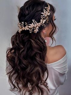 Braided Prom Hair, Prom Hair Down, Bridal Headwear, Prom Hairstyles For Short Hair, Prom Hairstyles For Long Hair, Haircut Inspiration, Indian Bridal Hairstyles, Wedding Hair Inspiration, Bride Hair Accessories