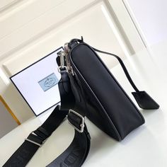 Size: 22cm*12cm*6cm It comes with Dust box, Care manual, Tag, and Paper bag. Prada Top, Supreme Bag, Bags Luxury, Leather Handbags Women, Original Bags, Prada Handbags, Hobo Handbags, Super Clean, Designer Bag