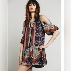 Free People Women's Xs Portobello Road Boho Tunic Ruffle Dress Cold Shoulder Perfect To Wear As Mini Dress Or Tunic With Leggings Measurements Are Flat Across Front Only Chest (Underarm To Underarm) 25.5" Waist 26" Hips 26" Length (Underarm To Hem) 20" Sleeves (Underarm To Cuff) 13" Shoulder To Hem 29.5" Nwot Top Rated Seller Smoke Free Home Tunics With Leggings, Portobello Road, Free People Clothing Boutique, Print Ideas, Dress Hairstyles, Summer Lookbook, Boho Tunics, Paisley Dress, Cute Summer Dresses