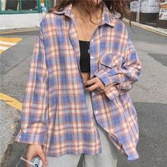 80s Mom Aesthetic, Button Up Shirt Aesthetic, Vintage Flannel Outfits, Nature Girl Outfits, Plus Size Flannel Outfits, Yellow Flannel Outfit, Orange Flannel Outfit, How To Style Flannel, Plaid Flannel Outfit