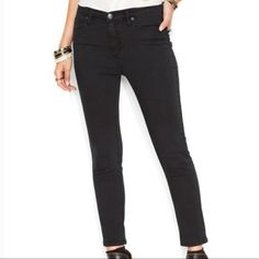 Free People Skinny Pants/Jeans. They Are Really More Of A Pants Material In A Jean Style. Love This Look, So Versatile! Inseam: 26”, Rise: 8”. Nwot Chic Black Straight Leg Jeggings, Dark Wash Jeggings For Work, Black High Rise Jeggings For Work, Black Straight Leg Jeggings For Fall, Black Straight Leg Jeggings For Work, Jeans Free People, Black Jeans Women, Free People Jeans, Free People Black