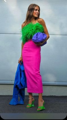 Ropa Color Neon, Mode Monochrome, Color Outfits, Look Rose, Color Combos Outfit, Party Attire, Looks Party, Elegant Skirt