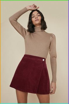 Tan Skirt Outfit Fall, Skirt And Tights Outfit, Wine Skirt, Good Morning Routine, Apple Body Shape, Morning Routine Ideas, Skirt Outfit Fall, Seasonal Outfits, Tights Outfits