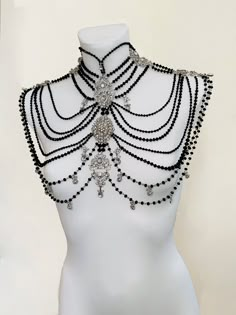 Shoulder Necklacewedding Body Jewelrybackdrop - Etsy Choker Shoulder Necklace, Full Body Jewellery, Black Shoulder Necklace, Ribcage Necklace, Silver Gothic Body Jewelry With Chain, Body Harness Jewelry, Gothic Silver Chain Body Jewelry, Shoulder Necklace Gothic, Gothic Metal Chain Body Jewelry