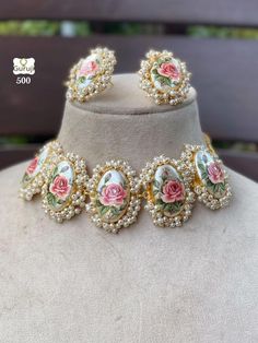 Jualary Design, Jaggo Jewelry, Gold Jhumka Earrings Bridal, Earring Designs Gold, Buttalu Earrings Gold, Buttalu Earrings, Jewellery Earrings Gold, Flower Earrings Diy